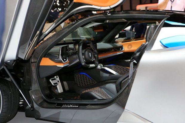 pininfarina_battista_interior